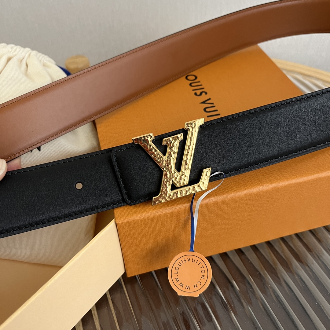 Louis Vuitton Men's Soft Calfskin Reversible Belt