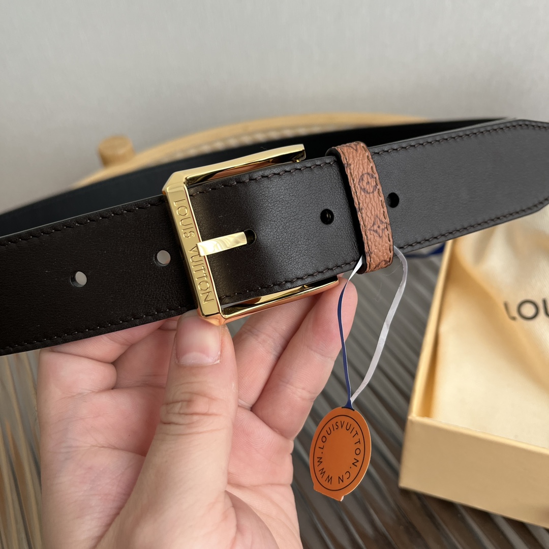 Louis Vuitton Men's Reversible Calfskin Belt