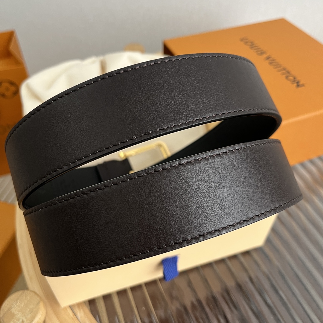 Louis Vuitton Men's Reversible Calfskin Belt