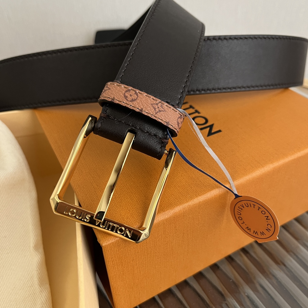 Louis Vuitton Men's Reversible Calfskin Belt