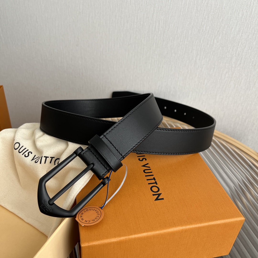 Louis Vuitton Men's Reversible Calfskin Belt