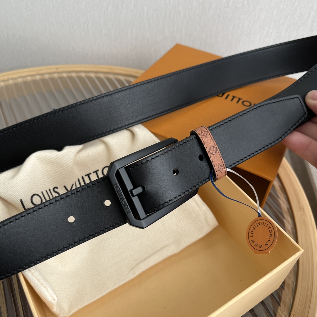 Louis Vuitton Men's Reversible Calfskin Belt