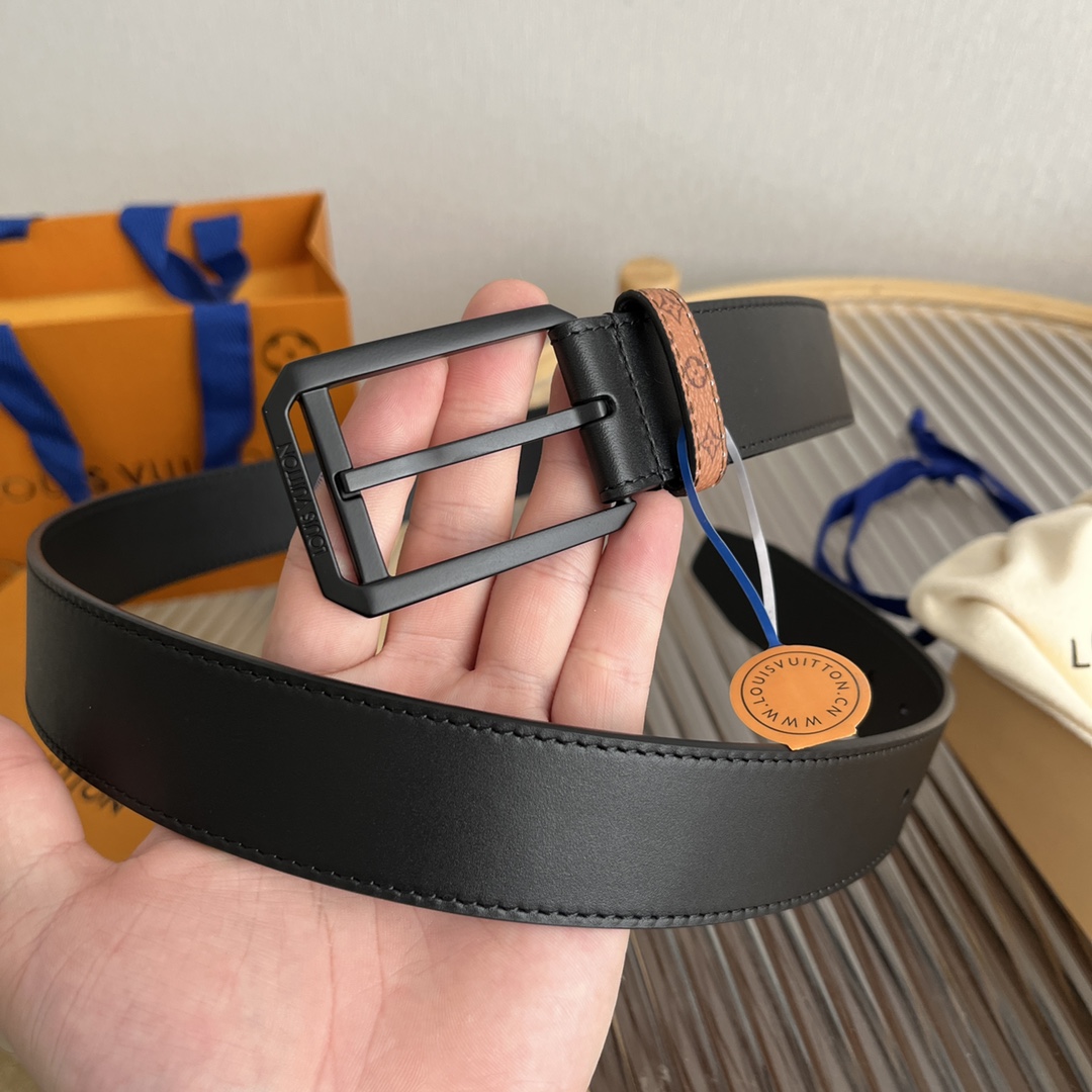 Louis Vuitton Men's Reversible Calfskin Belt