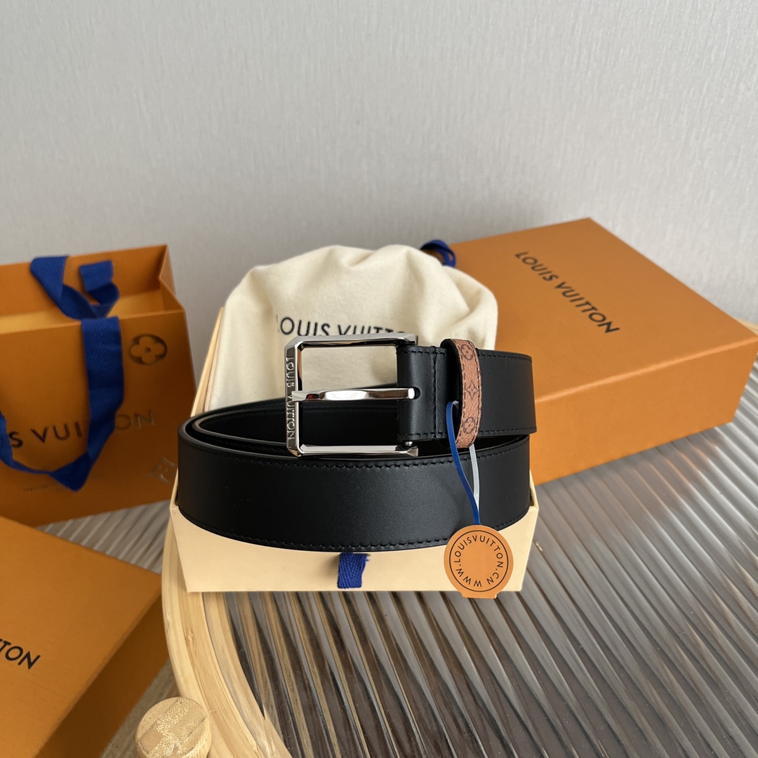 Louis Vuitton Men's Reversible Calfskin Belt