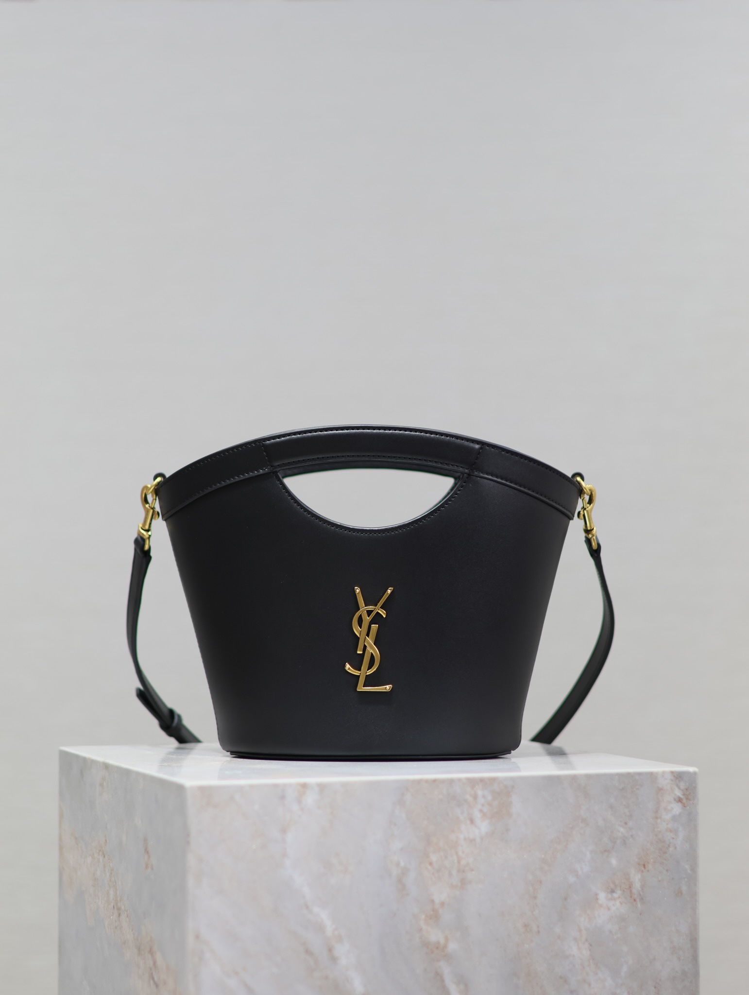 Saint Laurent New Tote Fan-Shaped Basket Bag