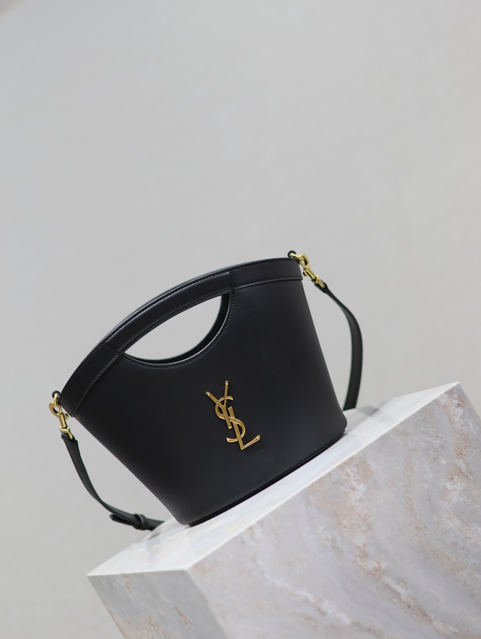 Saint Laurent New Tote Fan-Shaped Basket Bag