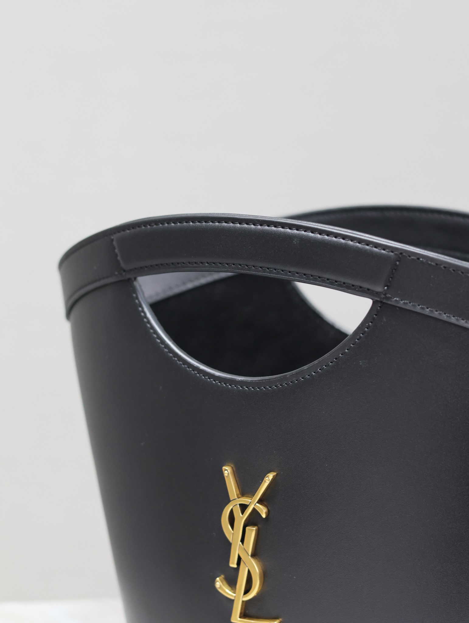 Saint Laurent New Tote Fan-Shaped Basket Bag