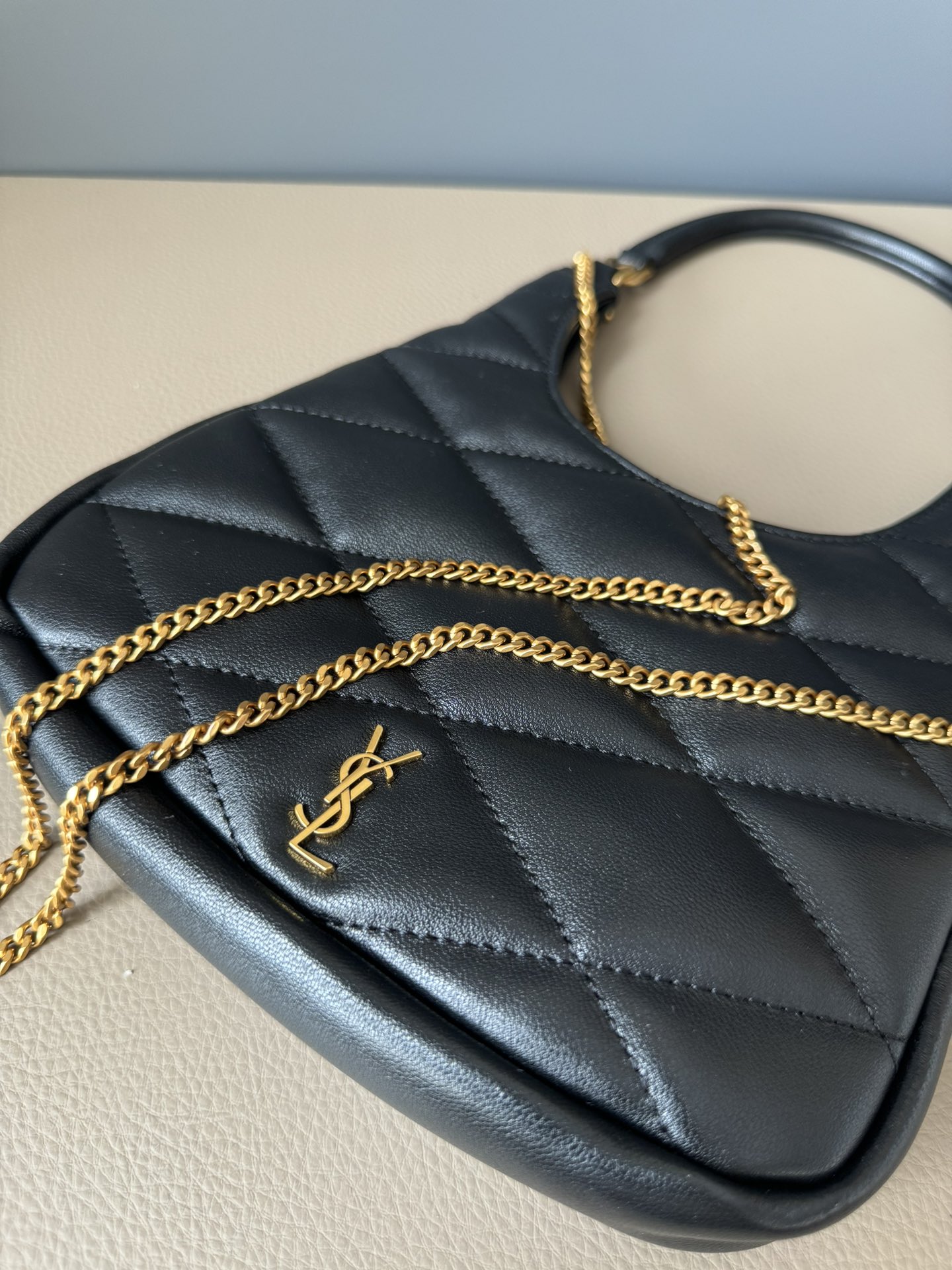 Saint Laurent Sade Hobo Bag YSL - Black Lambskin