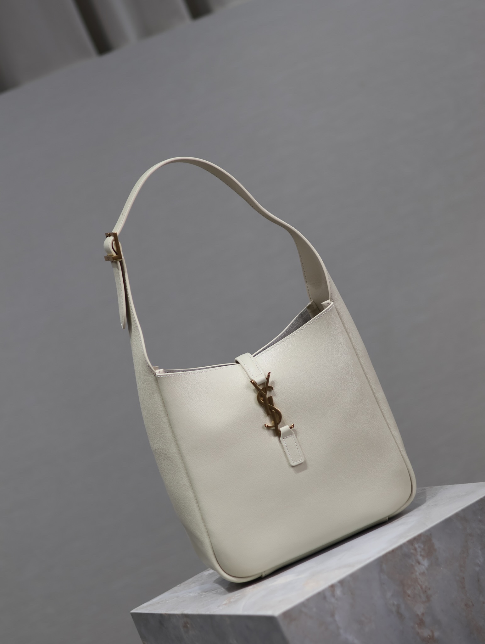 Saint Laurent LE 5A7 Leather Shoulder Bag - White