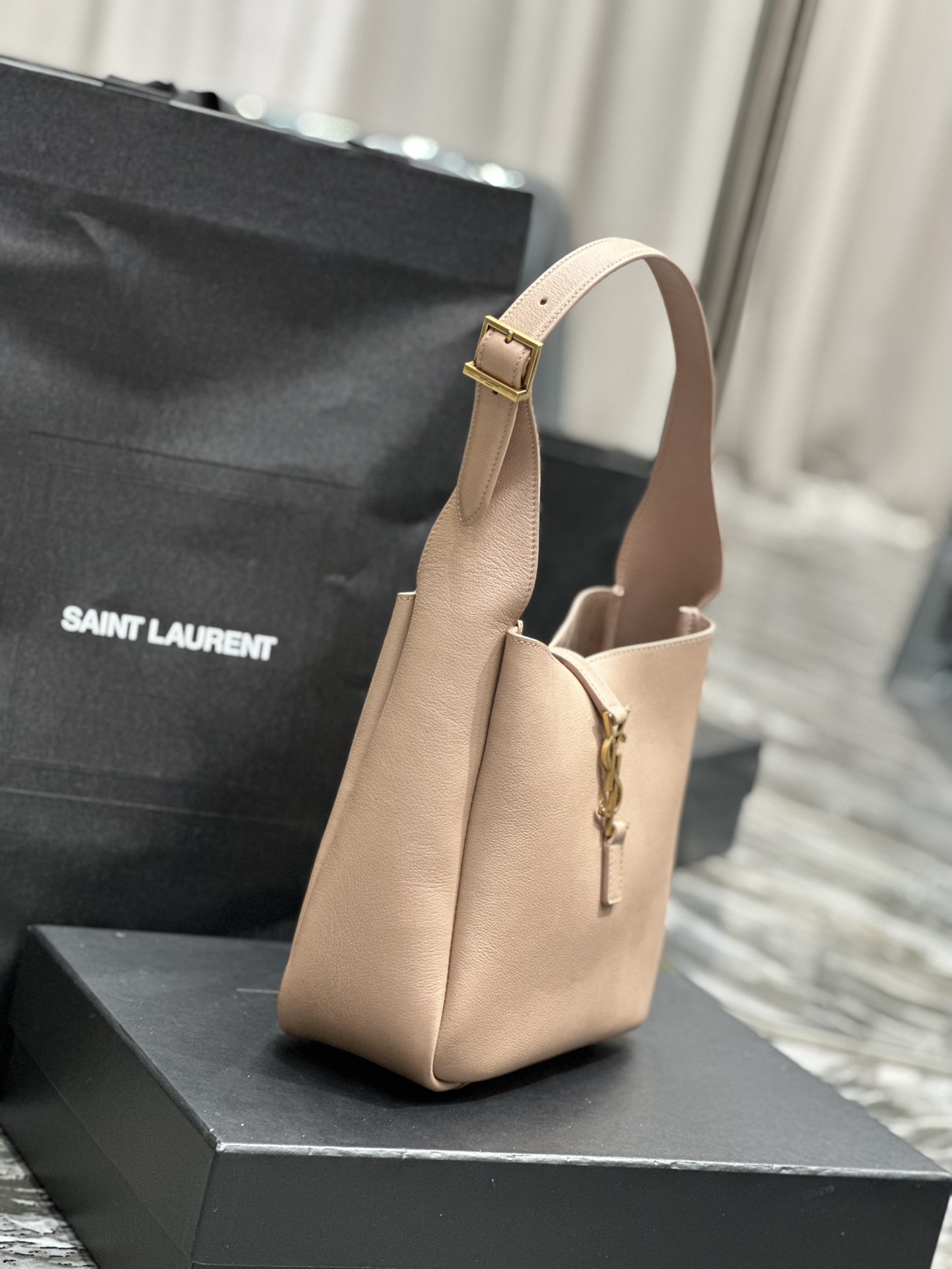 Saint Laurent LE 5A7 Leather Shoulder Bag - Dusty Pink