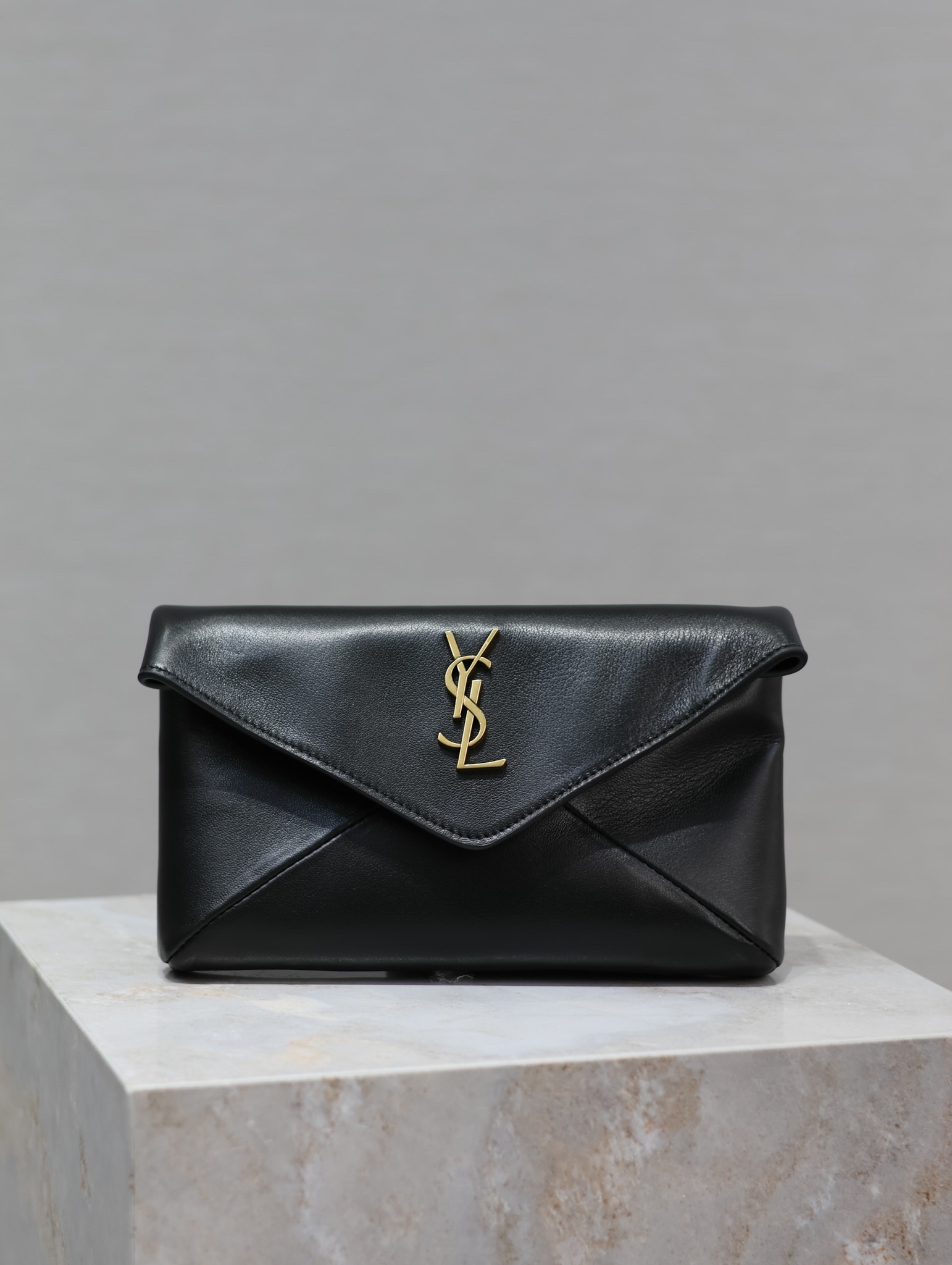 Saint Laurent LE Envelope Clutch in Black