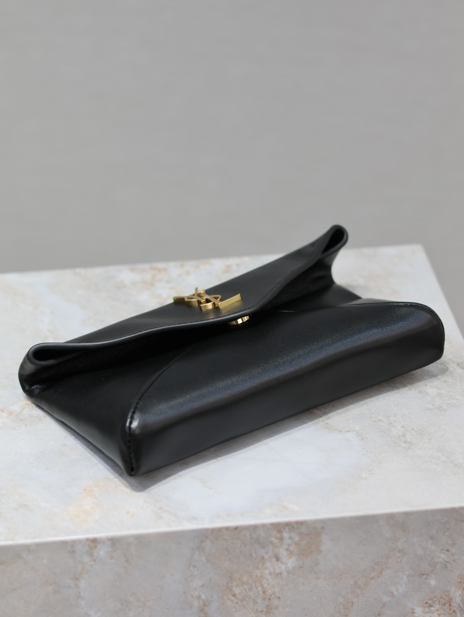 Saint Laurent LE Envelope Clutch in Black