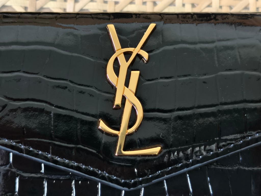 Saint Laurent SYL New Crocodile Leather Coin Card Holder