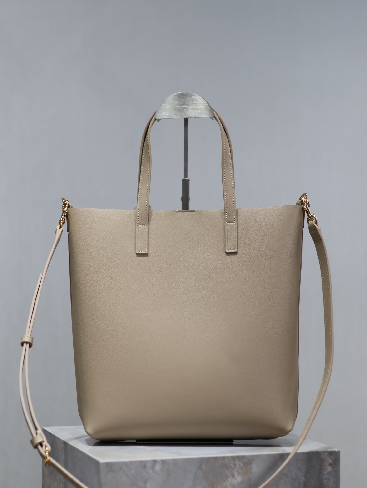 Saint Laurent Vertical Shopping Tote Bag Apricot (With Shoulder Strap)