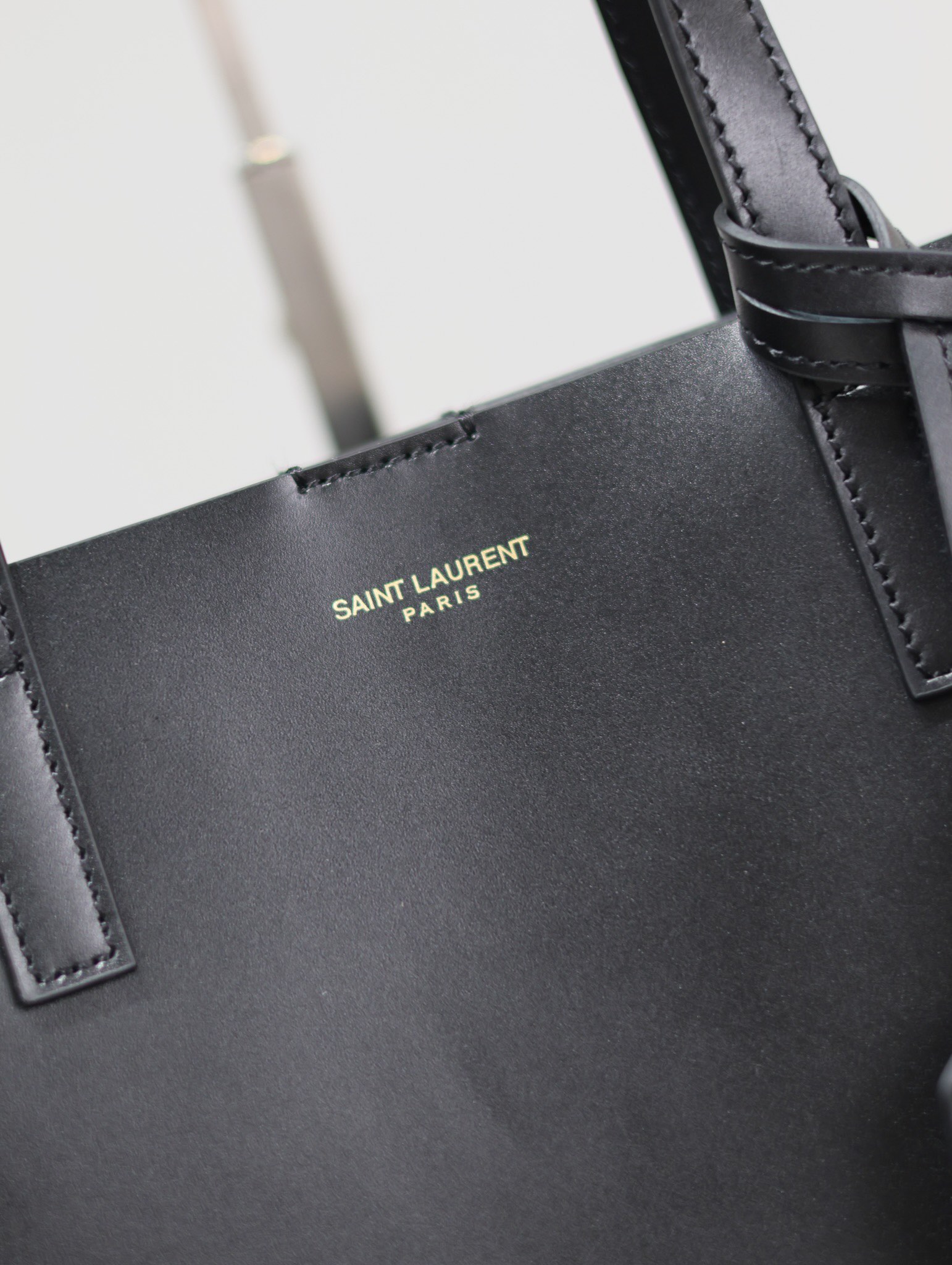 Saint Laurent Black Vertical Shopping Tote Bag (With Shoulder Strap)