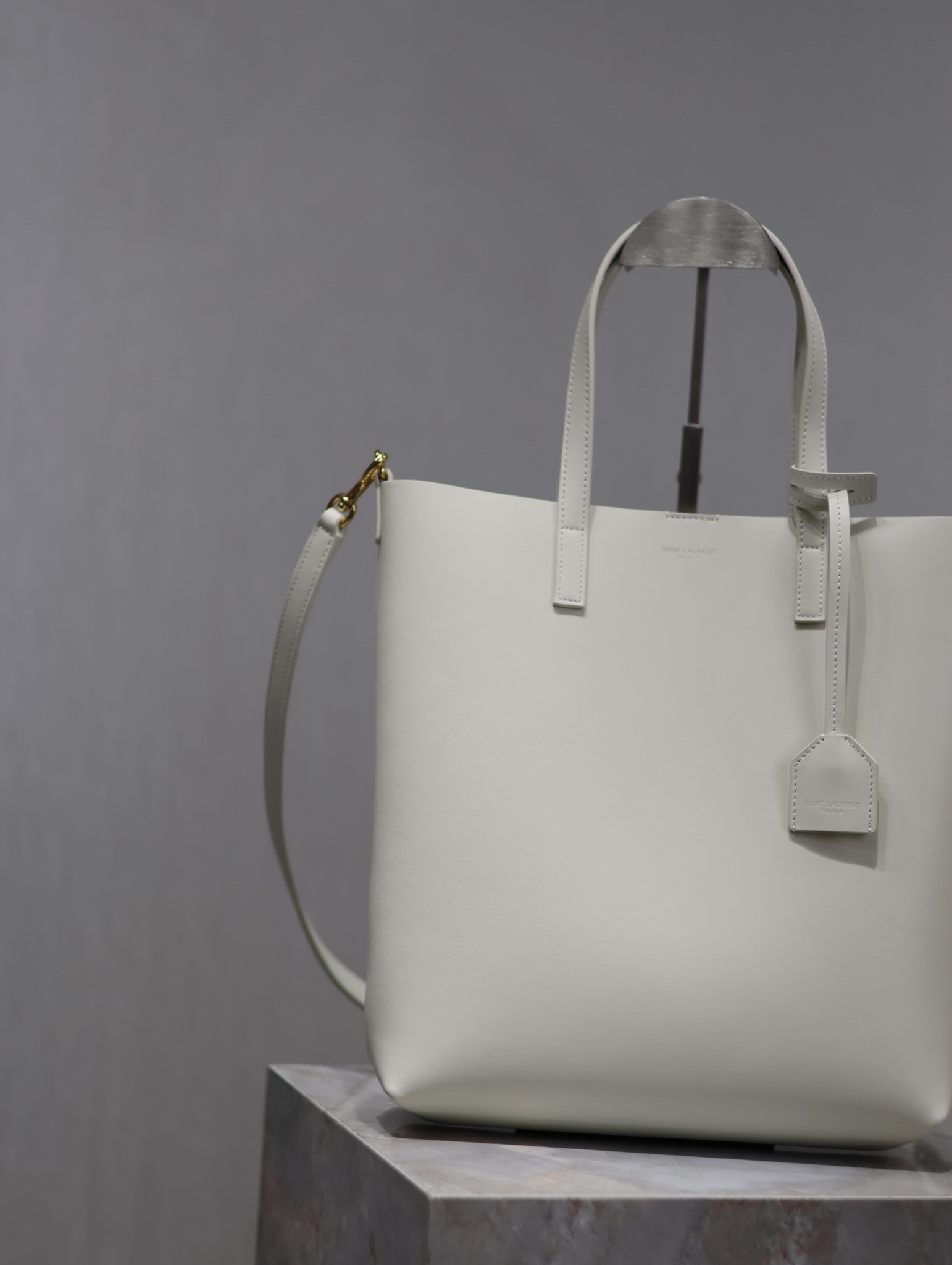 Saint Laurent White Vertical Shopping Tote Bag (With Shoulder Strap)