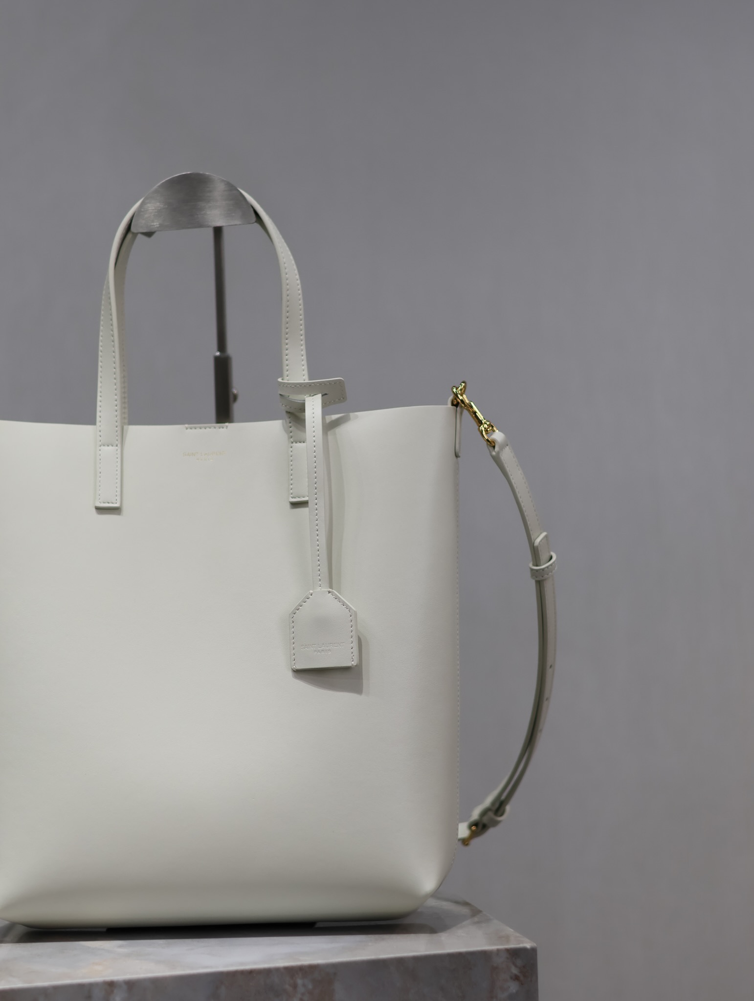 Saint Laurent White Vertical Shopping Tote Bag (With Shoulder Strap)