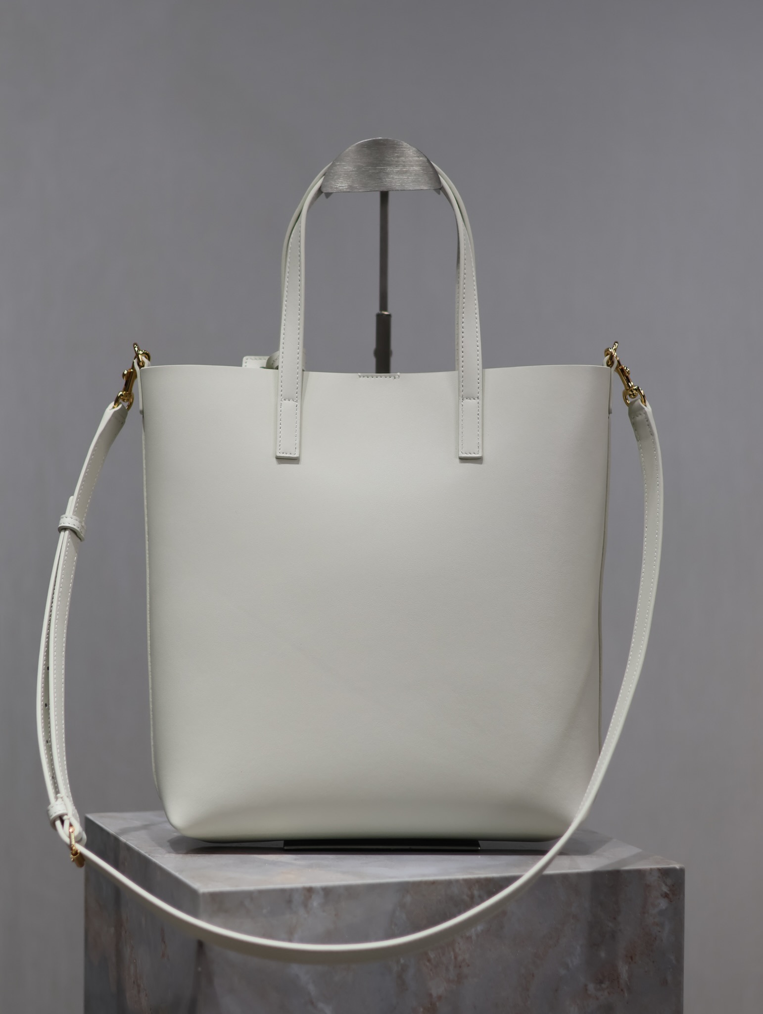 Saint Laurent White Vertical Shopping Tote Bag (With Shoulder Strap)