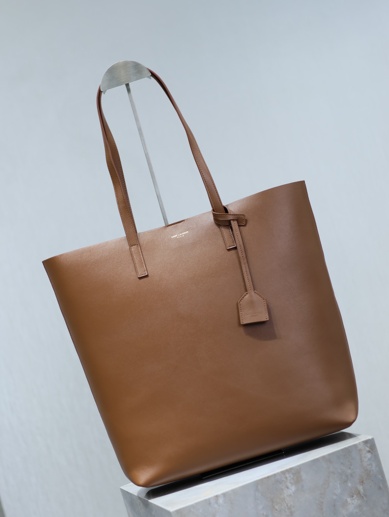 Saint Laurent Caramel Shopping Tote Bag (Vertical Style)