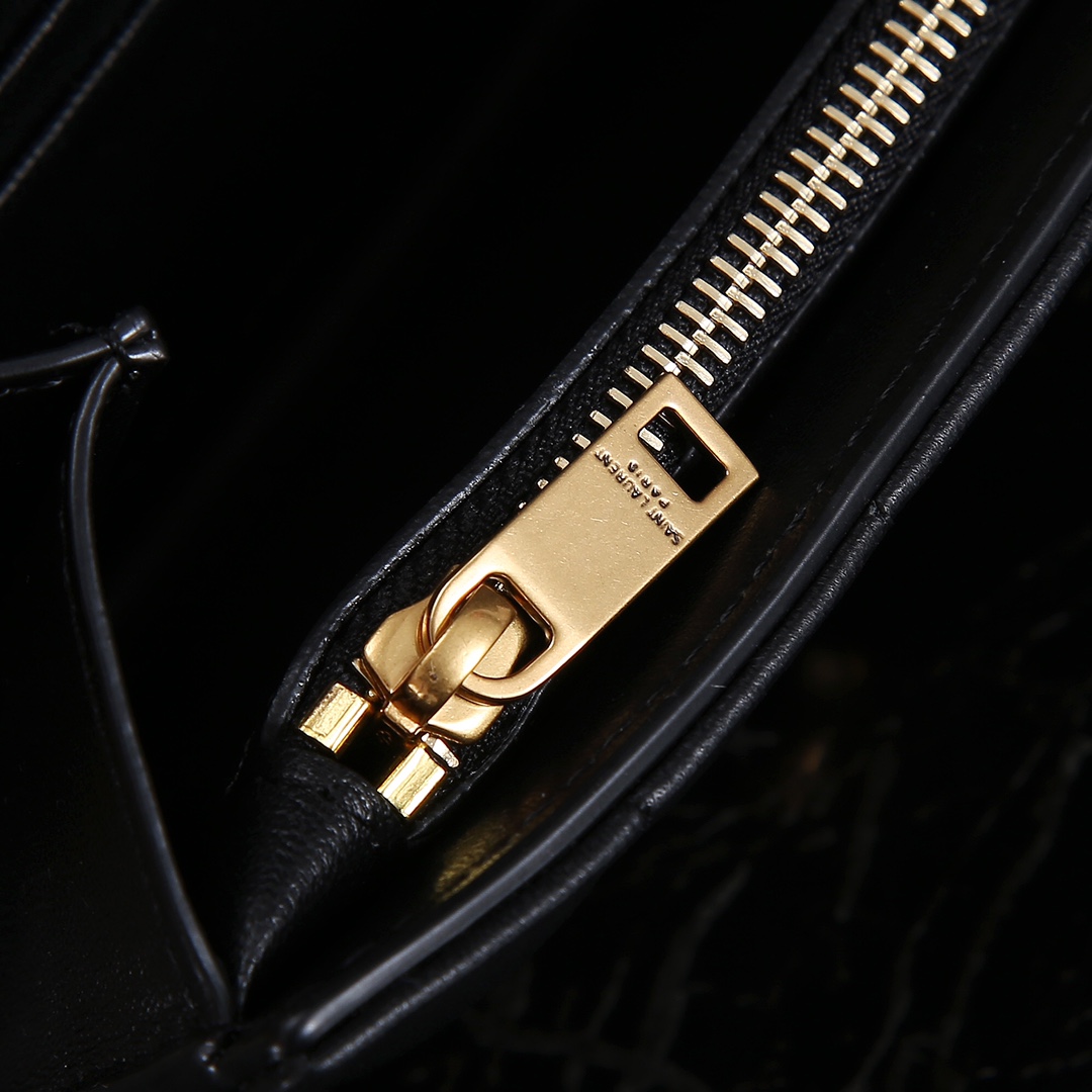 Saint Laurent YSL LE MAILLON Quilted Lambskin Chain Bag with Gold Hardware