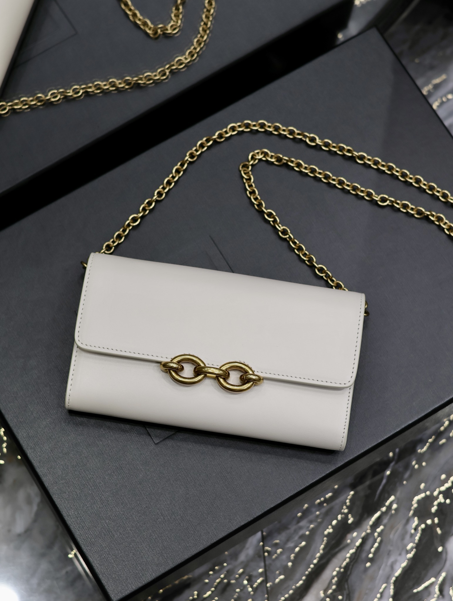 Saint Laurent YSL Le Maillon Smooth Leather Chain Bag in White