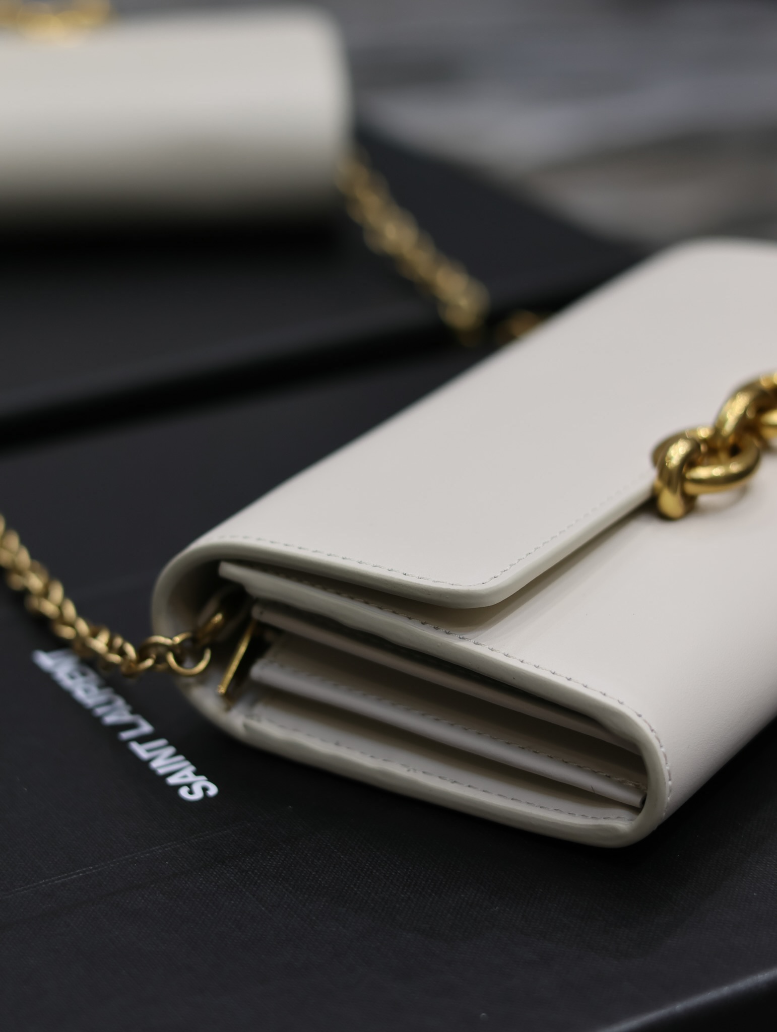 Saint Laurent YSL Le Maillon Smooth Leather Chain Bag in White