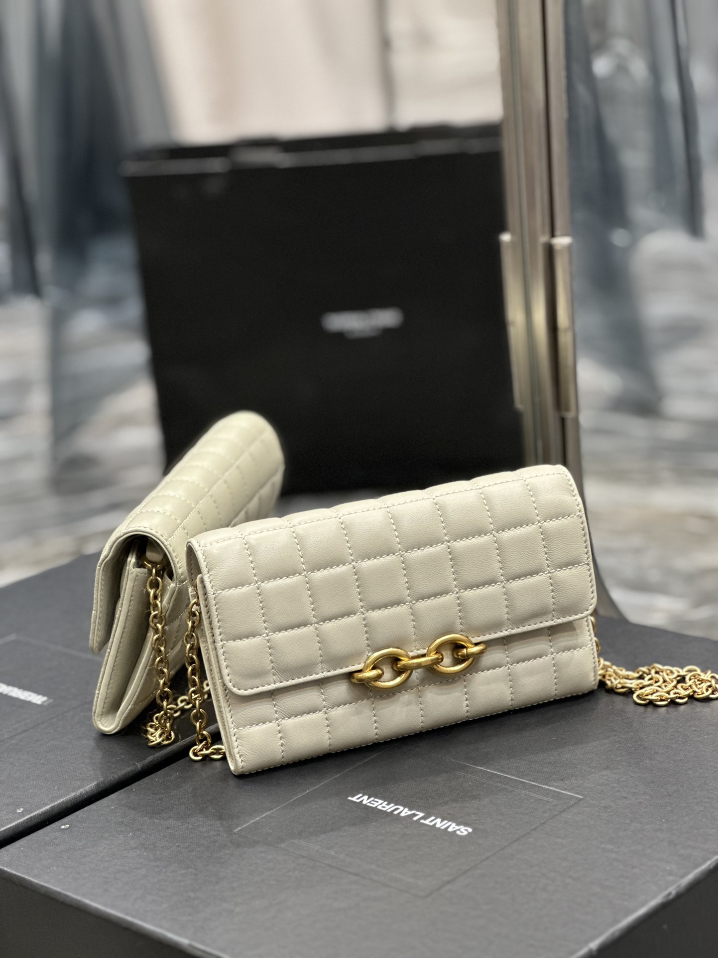 Saint Laurent YSL Le Maillon Quilted Lambskin Chain Bag