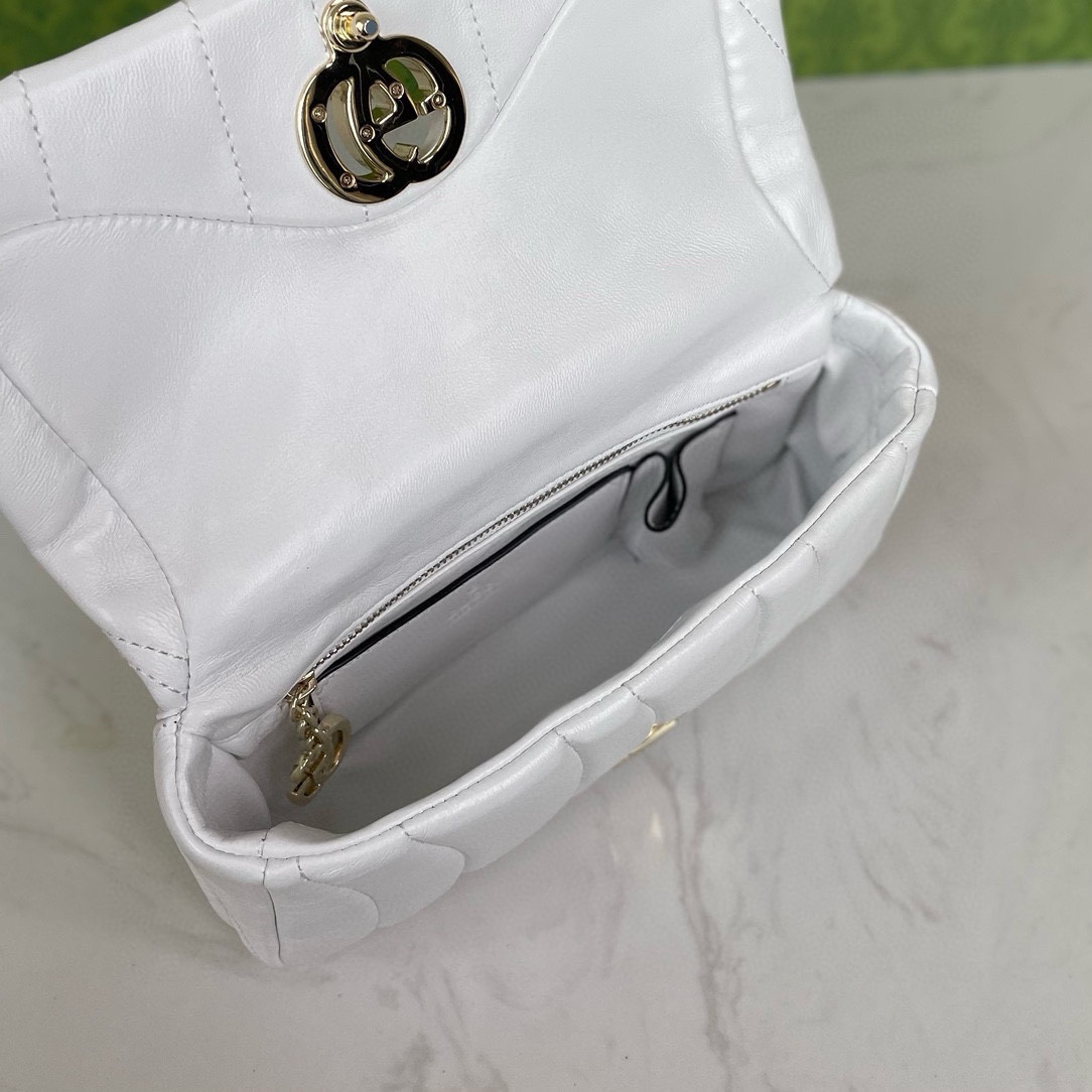 Gucci GG Pochette Voyage Medium Clutch Bag Shoulder Backpack 806017 White Fluffy Quilted Leather