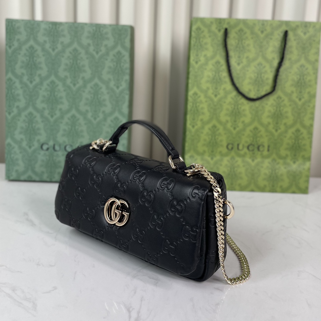 Gucci GG Pochette Voyage Medium Clutch Bag Shoulder Backpack 806017 Black GG Fluffy Leather