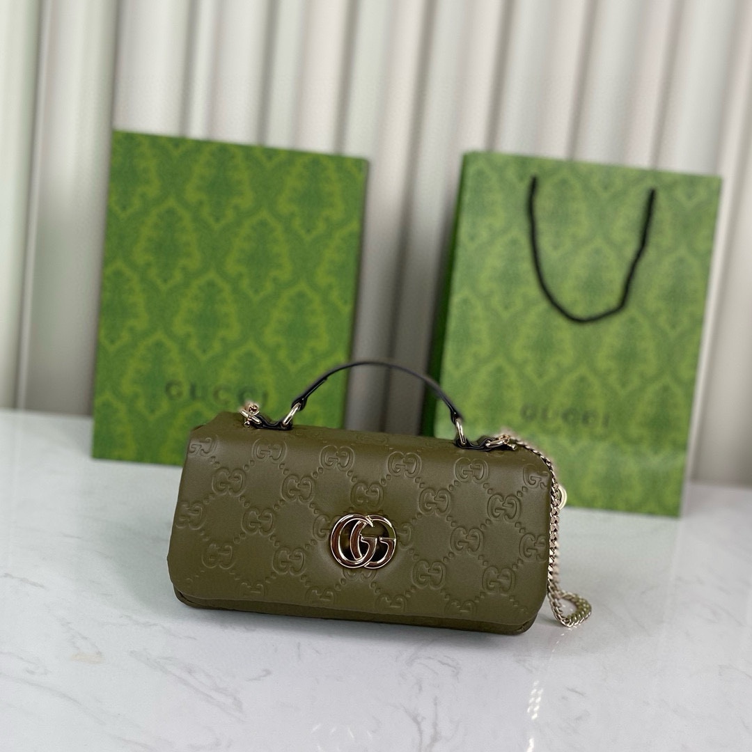 Gucci GG Pochette Voyage Medium Clutch Bag Shoulder Backpack 806017 Green GG Fluffy Leather