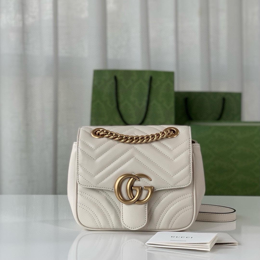 Gucci GG Marmont Series quilted mini shoulder backpack White quilted V-shaped leather