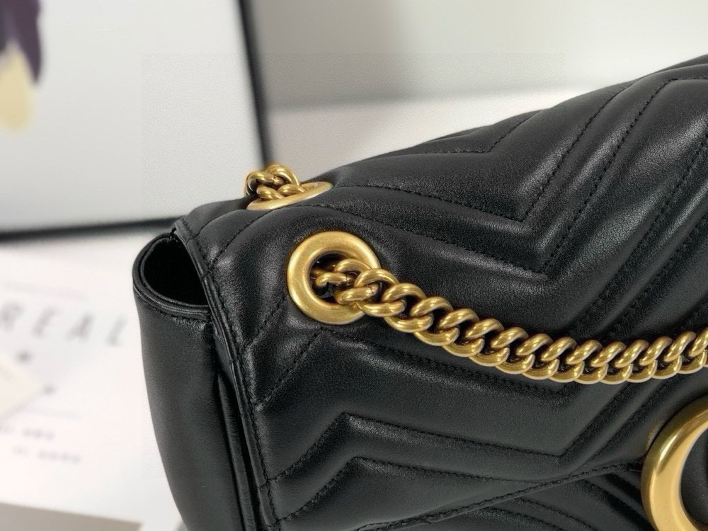 Gucci GG Marmont Series large handbag chain bag Black Leather