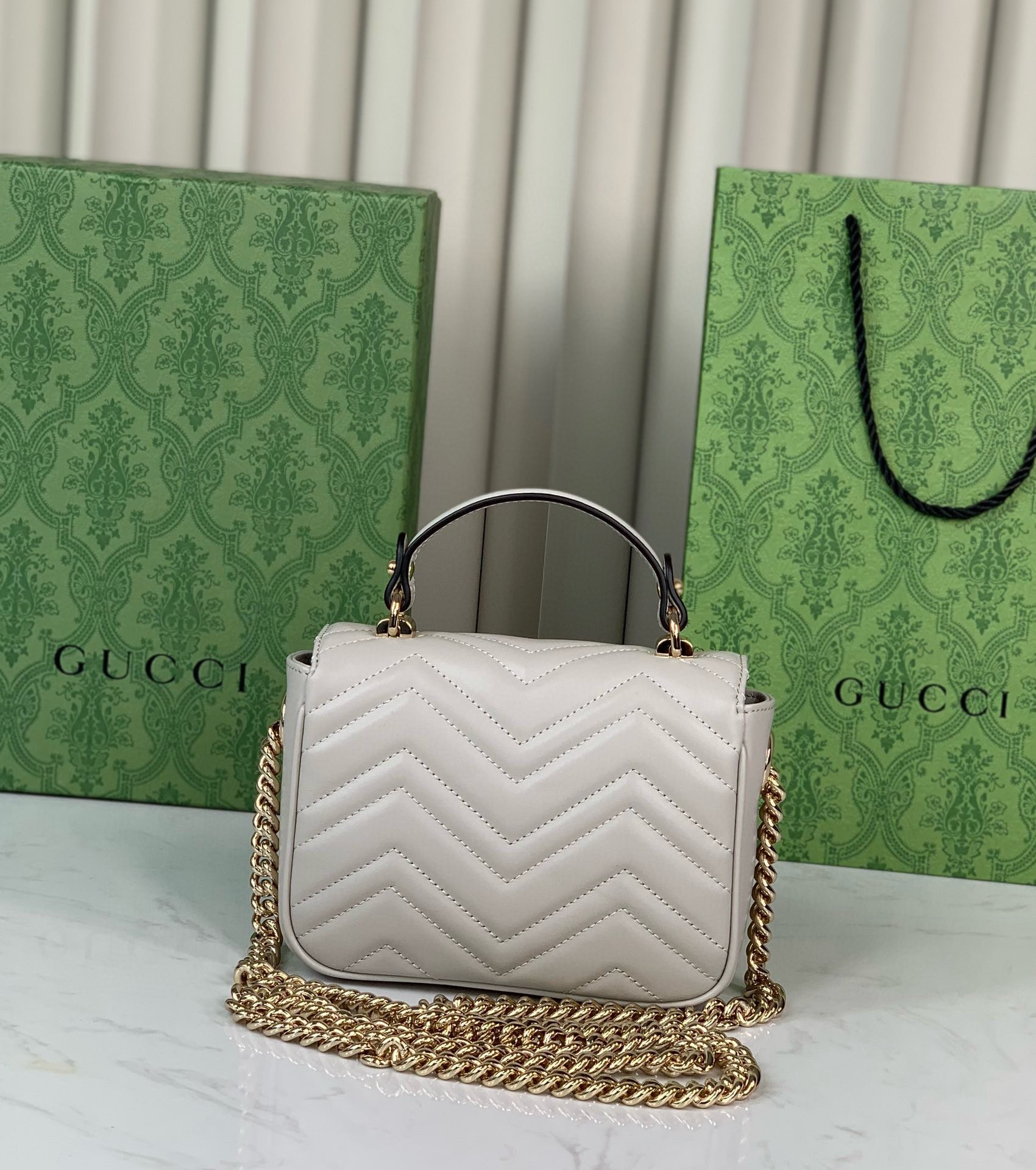 Gucci GG Marmont mini handbag Light grey V-shaped leather