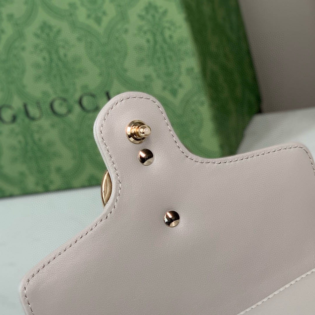 Gucci GG Marmont mini handbag Light grey V-shaped leather