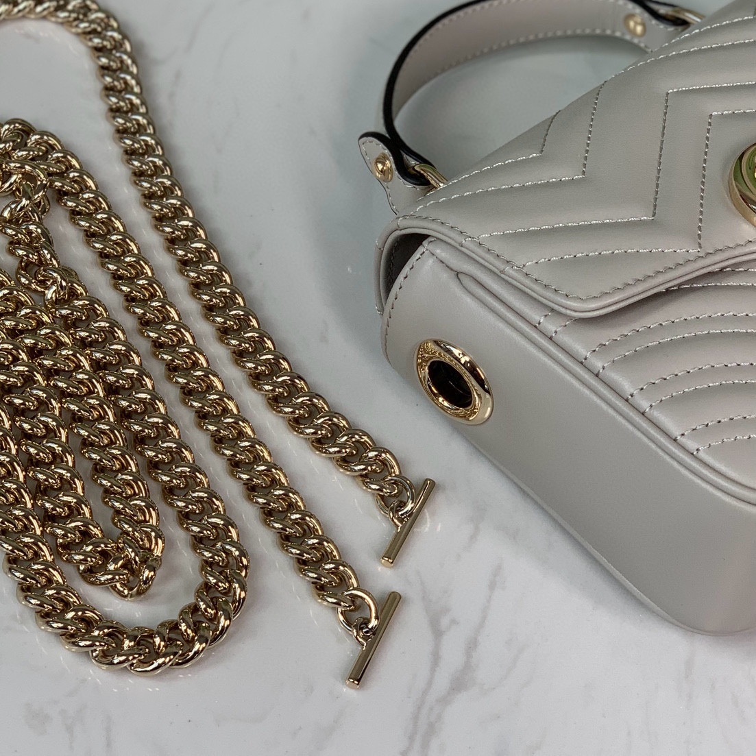 Gucci GG Marmont mini handbag Light grey V-shaped leather