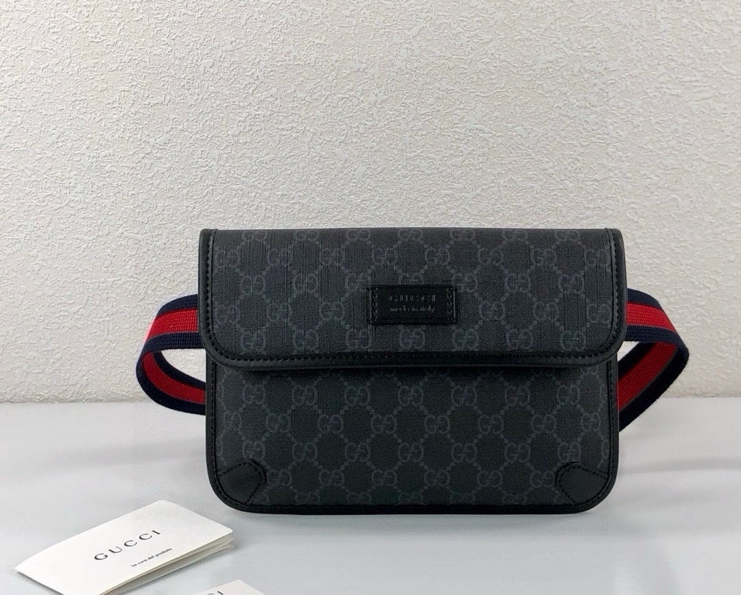 Gucci GG 598113 Wallet on Chain