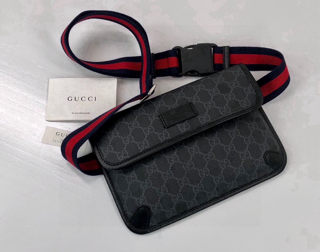 Gucci GG 598113 Wallet on Chain