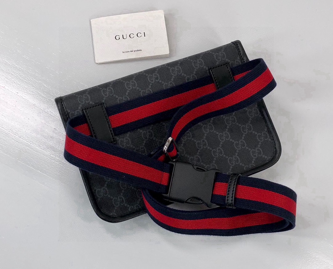 Gucci GG 598113 Wallet on Chain