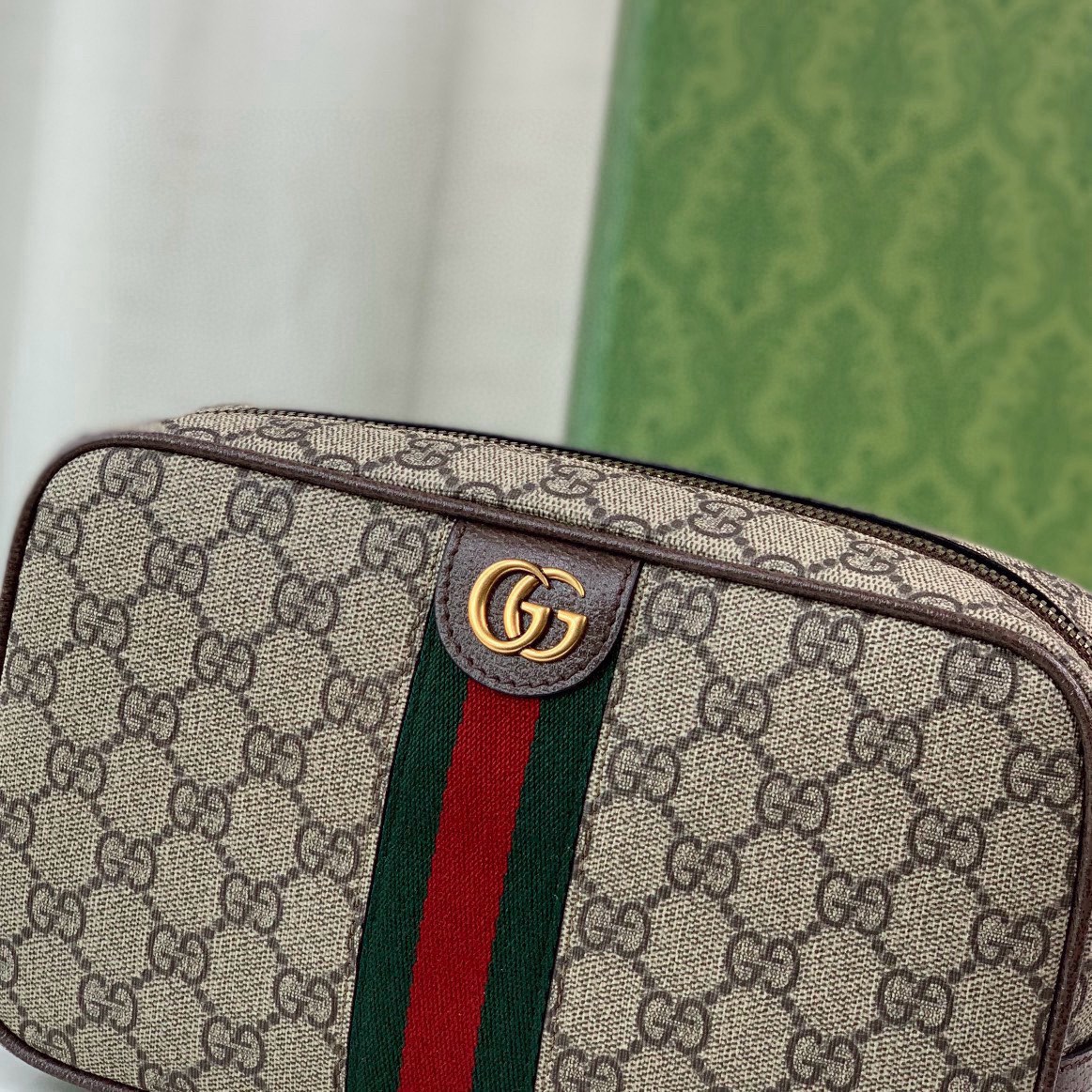 Gucci Savoy Toiletry Bag 760019 in Beige/Ebony