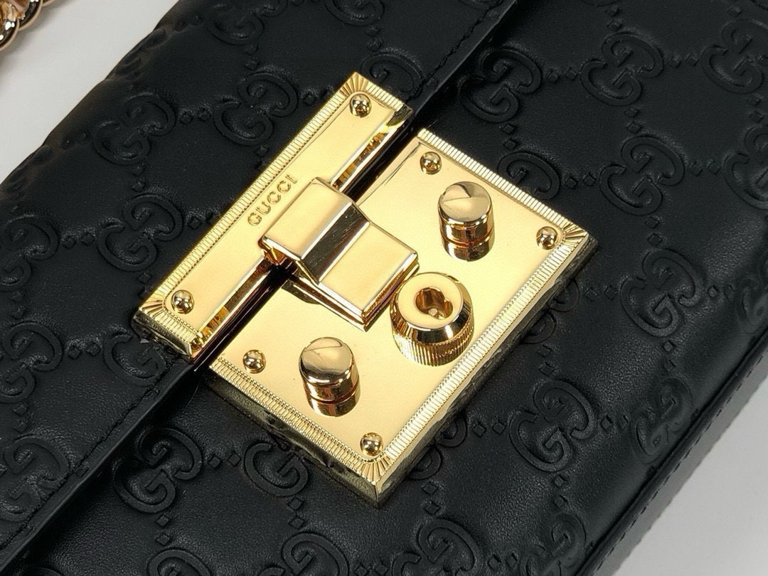 Gucci Padlock GG Small Shoulder Bag 409487 in Black