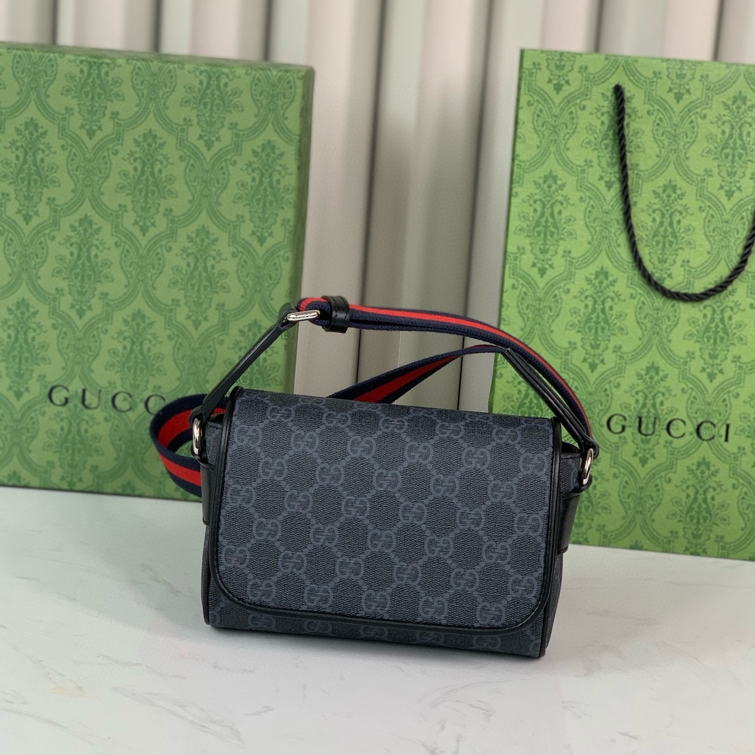 Gucci GG 791741 Crossbody Bag