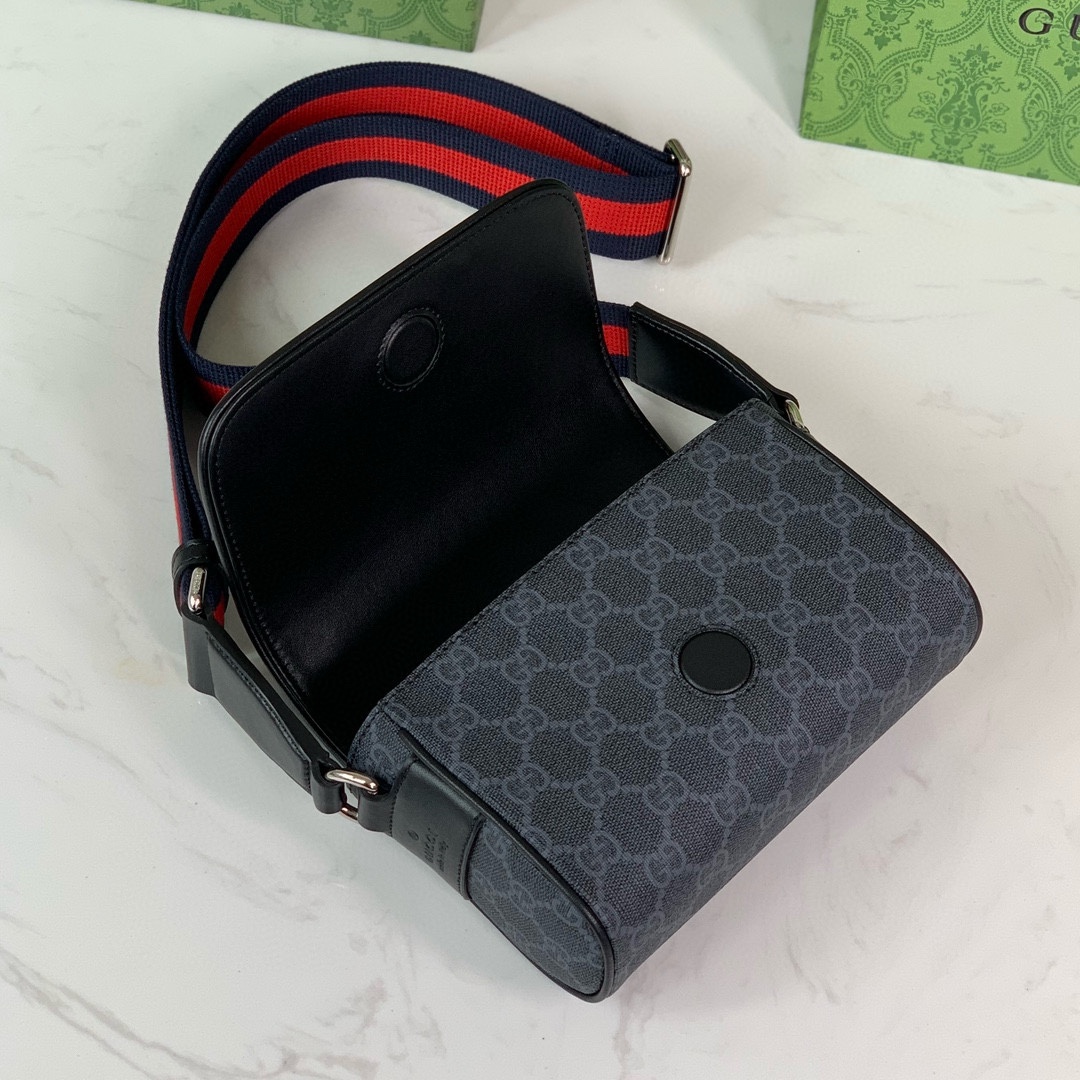 Gucci GG 791741 Crossbody Bag