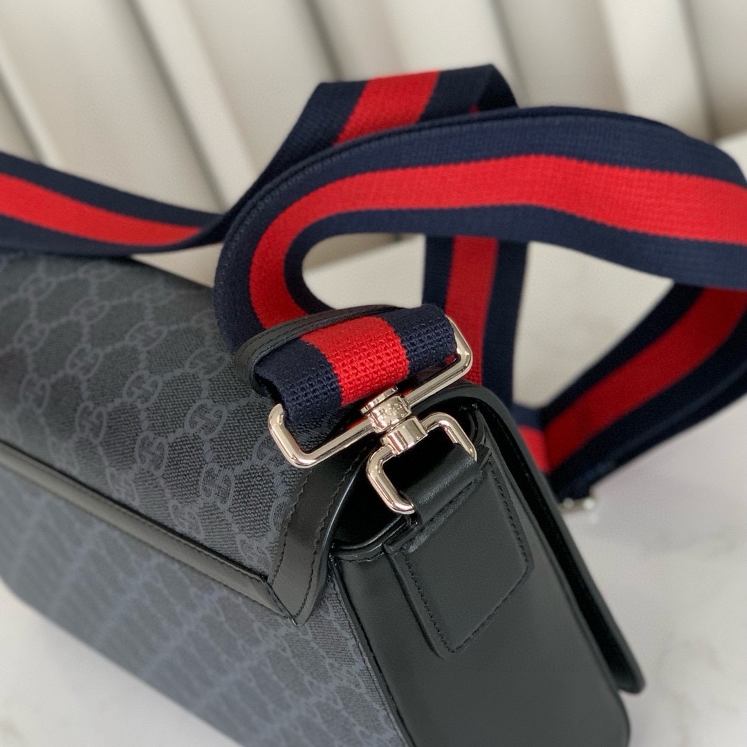 Gucci GG 771167 Crossbody Bag