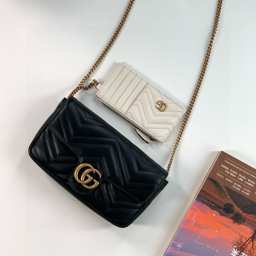 Gucci Marmont Chain Bag in Black Quilted V Leather with White Leather Card Holder 751526