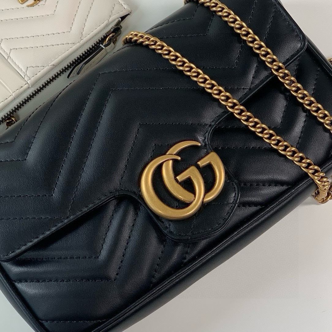 Gucci Marmont Chain Bag in Black Quilted V Leather with White Leather Card Holder 751526