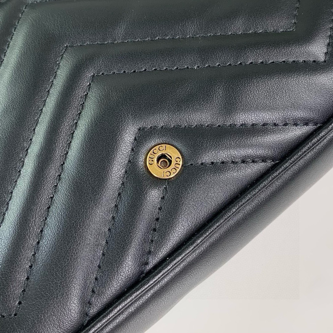 Gucci Marmont Chain Bag in Black Quilted V Leather with White Leather Card Holder 751526