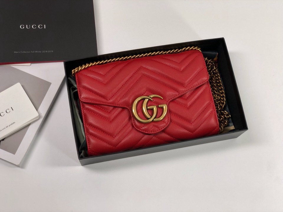 Gucci GG Marmont Leather Crossbody Bag 474575 (Bright Red)