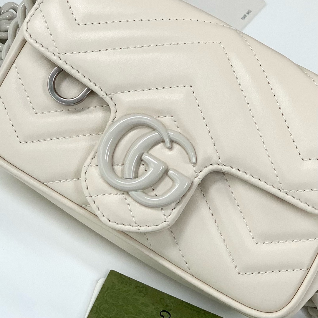 Gucci Marmont Mini Shoulder Bag 699757 (White Quilted V-Leather)