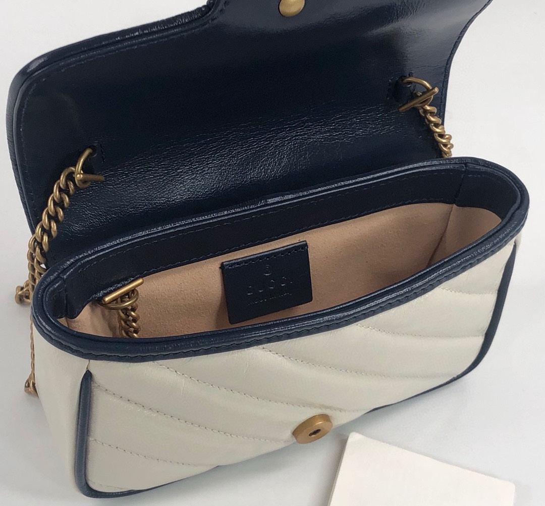 Gucci New Arrival 574969 (White Lambskin Mini Bag)