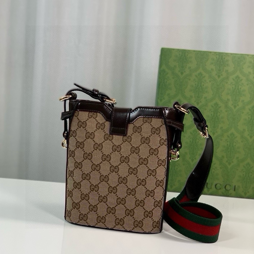 Gucci GG Small Bucket Bag 782919